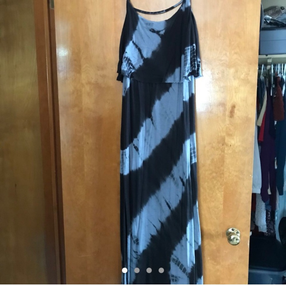 Black and gray maxi dress